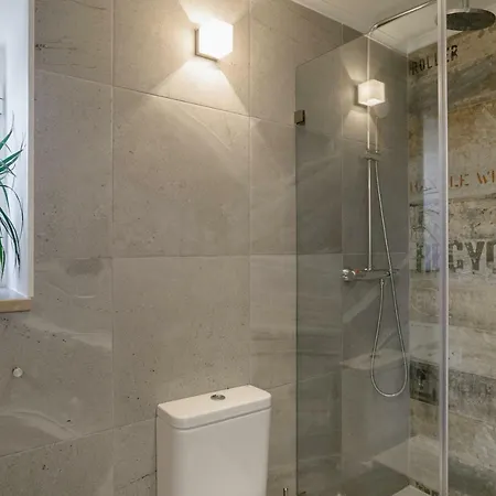 Apartment Madre Deus I